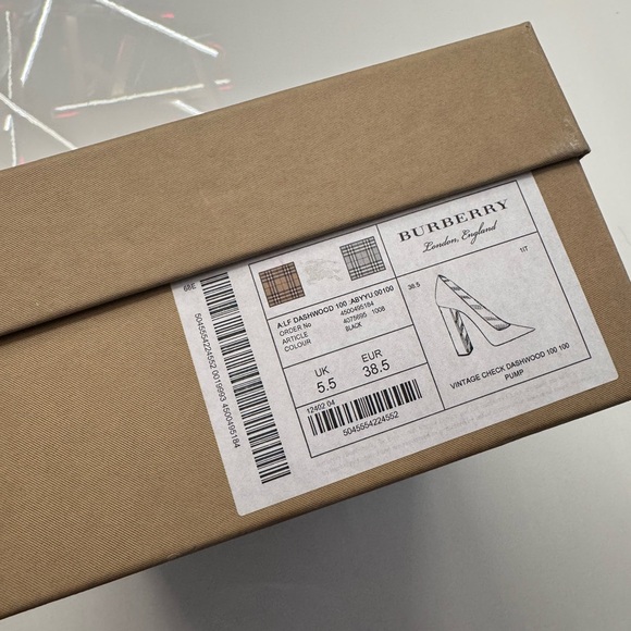 Burberry Black Heels with Signature Checkered Block Heel - Picture 3 of 14